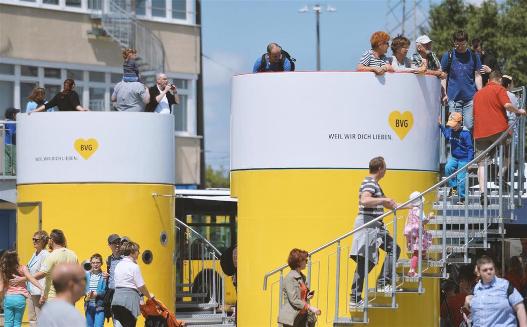 Veloform event tower on a public square in Berlin
