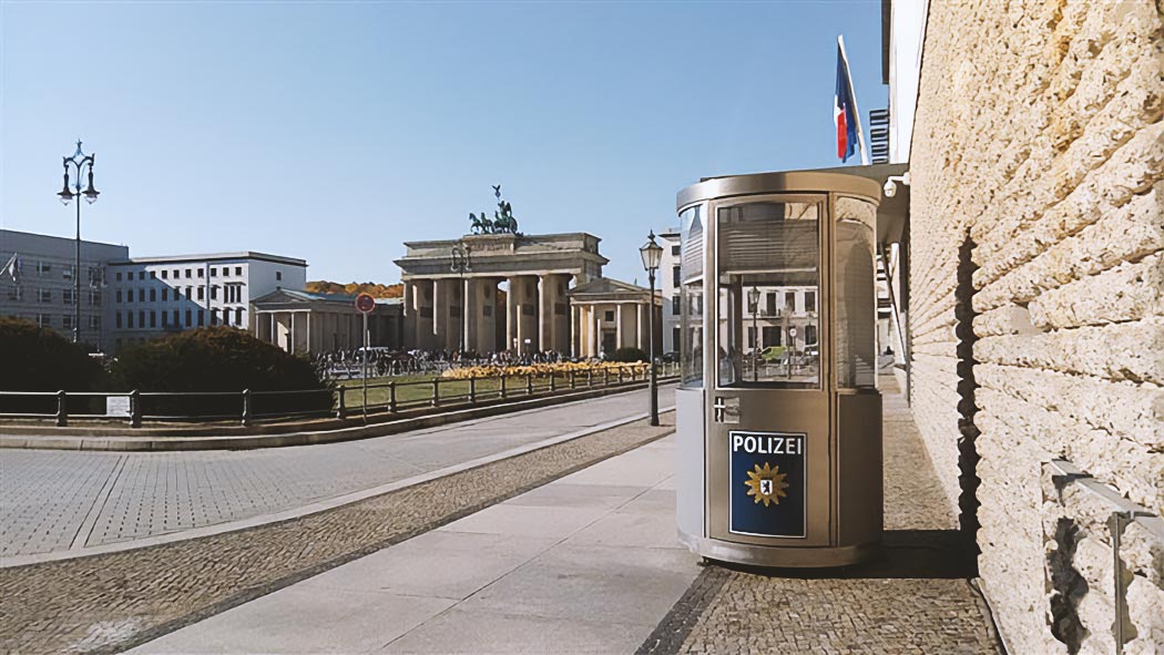 Kiosks and street furniture 3