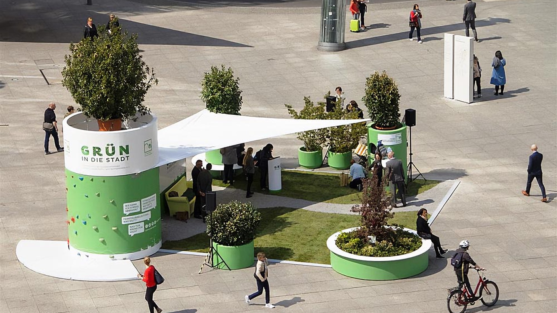 Kiosks and street furniture
